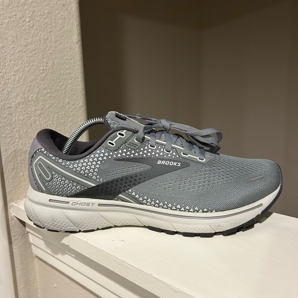 Brooks Ghost 14 Mens Running Walking Shoes Gray Athletic Sneakers Size 10.5 D - Picture 2 of 9